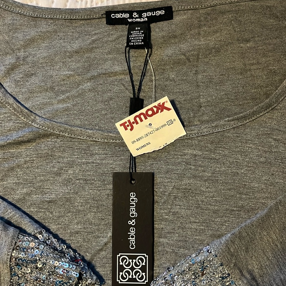 New w/tags dressy but casual blouse